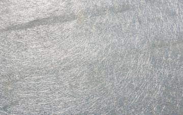 Worle laminate fibreglass or shingles?